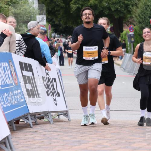 30.08.2026 - Blankeneser Heldenlauf Lena Gebhardt http://msf.ph/oto/10064258 30.08.2026 12:43:55 Ziel 2271, 2385, 2622, 2940, 4412 meine-sportfotos.de