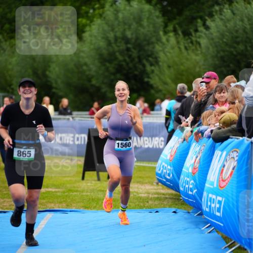 30.08.2026 - Elbe Triathlon Hamburg LAZAROV Photography http://msf.ph/oto/10064269 30.08.2026 12:03:18 Ziel 865, 952, 1391, 1560 meine-sportfotos.de