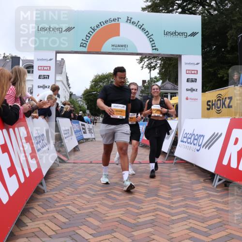 30.08.2026 - Blankeneser Heldenlauf Lena Gebhardt http://msf.ph/oto/10064272 30.08.2026 12:44:00 Ziel 2271, 2385, 2500, 2940 meine-sportfotos.de