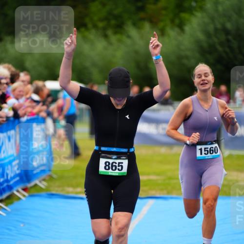 30.08.2026 - Elbe Triathlon Hamburg LAZAROV Photography http://msf.ph/oto/10064274 30.08.2026 12:03:19 Ziel 865, 952, 1391, 1560 meine-sportfotos.de