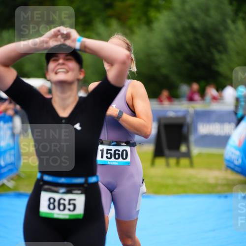 30.08.2026 - Elbe Triathlon Hamburg LAZAROV Photography http://msf.ph/oto/10064280 30.08.2026 12:03:21 Ziel 865, 952, 1560 meine-sportfotos.de