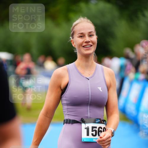 30.08.2026 - Elbe Triathlon Hamburg LAZAROV Photography http://msf.ph/oto/10064284 30.08.2026 12:03:23 Ziel 865, 952, 1560 meine-sportfotos.de