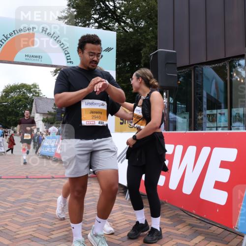 30.08.2026 - Blankeneser Heldenlauf Lena Gebhardt http://msf.ph/oto/10064287 30.08.2026 12:44:02 Ziel 2271, 2385, 2500, 2940 meine-sportfotos.de