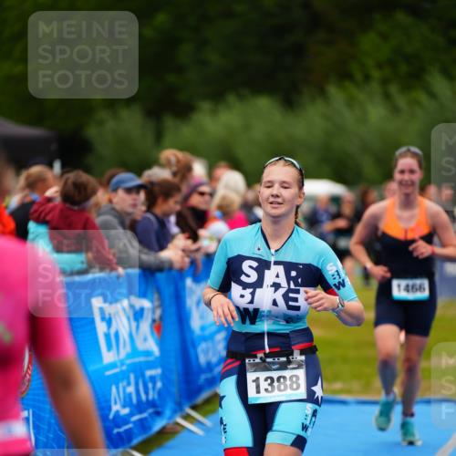 30.08.2026 - Elbe Triathlon Hamburg LAZAROV Photography http://msf.ph/oto/10064303 30.08.2026 12:03:46 Ziel 1388, 1420, 1466, 1522, 1572 meine-sportfotos.de