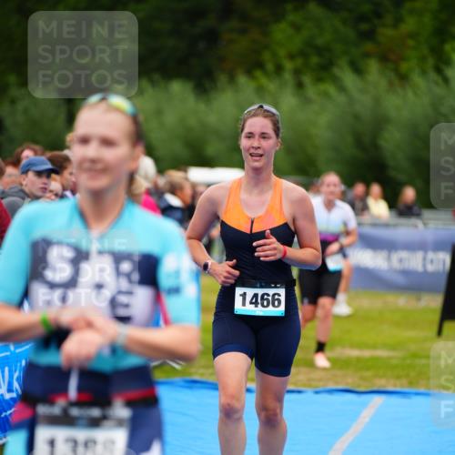 30.08.2026 - Elbe Triathlon Hamburg LAZAROV Photography http://msf.ph/oto/10064311 30.08.2026 12:03:47 Ziel 1388, 1420, 1466, 1522, 1572 meine-sportfotos.de