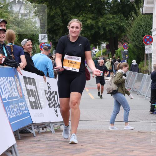 30.08.2026 - Blankeneser Heldenlauf Lena Gebhardt http://msf.ph/oto/10064313 30.08.2026 12:44:24 Ziel 2241 meine-sportfotos.de