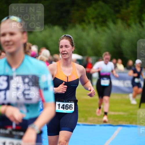 30.08.2026 - Elbe Triathlon Hamburg LAZAROV Photography http://msf.ph/oto/10064315 30.08.2026 12:03:48 Ziel 1388, 1420, 1466, 1522, 1572 meine-sportfotos.de