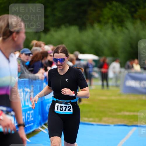 30.08.2026 - Elbe Triathlon Hamburg LAZAROV Photography http://msf.ph/oto/10064328 30.08.2026 12:03:54 Ziel 1522, 1572 meine-sportfotos.de