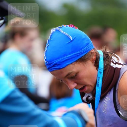 30.08.2026 - Elbe Triathlon Hamburg LAZAROV Photography http://msf.ph/oto/10064334 30.08.2026 12:03:58 Ziel 1572, 1580 meine-sportfotos.de