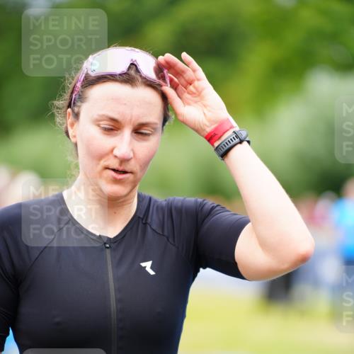 30.08.2026 - Elbe Triathlon Hamburg LAZAROV Photography http://msf.ph/oto/10064338 30.08.2026 12:04:04 Ziel 1580, 1649 meine-sportfotos.de