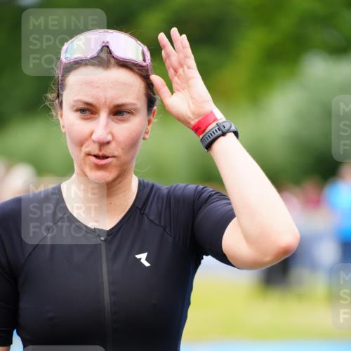 30.08.2026 - Elbe Triathlon Hamburg LAZAROV Photography http://msf.ph/oto/10064340 30.08.2026 12:04:04 Ziel 1580, 1649 meine-sportfotos.de