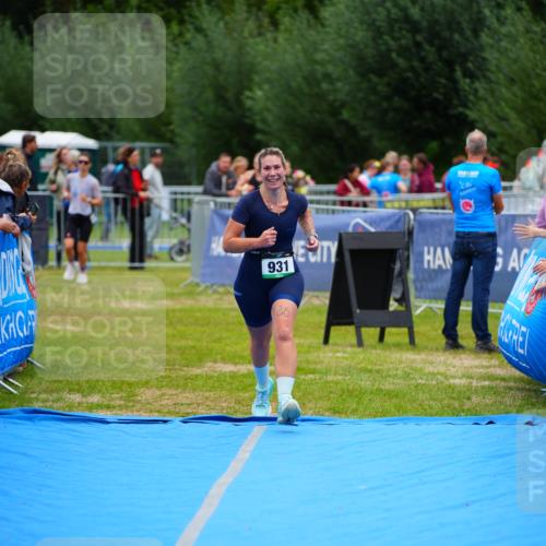 30.08.2026 - Elbe Triathlon Hamburg LAZAROV Photography http://msf.ph/oto/10064366 30.08.2026 12:04:25 Ziel 931, 1632 meine-sportfotos.de