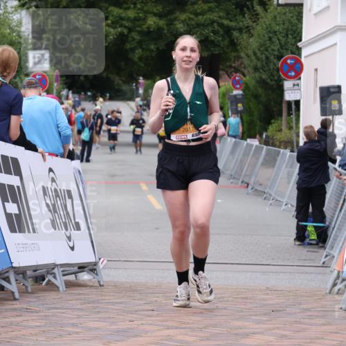 30.08.2026 - Blankeneser Heldenlauf Lena Gebhardt http://msf.ph/oto/10064367 30.08.2026 12:44:41 Ziel 2011, 4172 meine-sportfotos.de