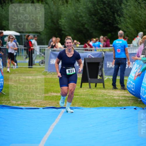 30.08.2026 - Elbe Triathlon Hamburg LAZAROV Photography http://msf.ph/oto/10064368 30.08.2026 12:04:25 Ziel 931, 1632 meine-sportfotos.de