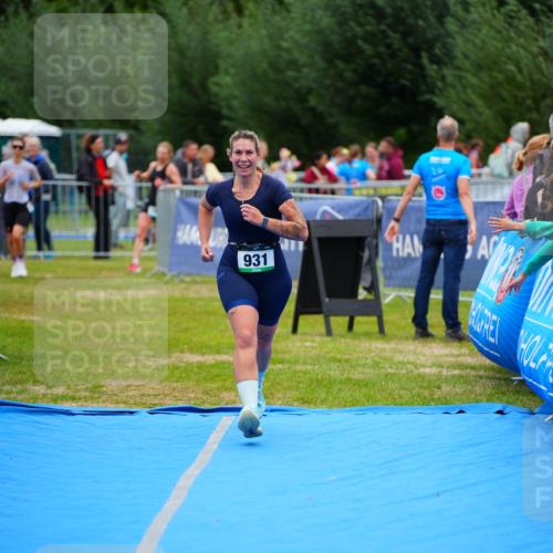 30.08.2026 - Elbe Triathlon Hamburg LAZAROV Photography http://msf.ph/oto/10064369 30.08.2026 12:04:25 Ziel 931, 1632 meine-sportfotos.de