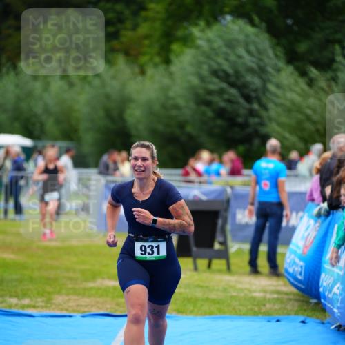 30.08.2026 - Elbe Triathlon Hamburg LAZAROV Photography http://msf.ph/oto/10064375 30.08.2026 12:04:26 Ziel 931, 1632 meine-sportfotos.de