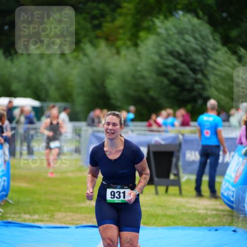 30.08.2026 - Elbe Triathlon Hamburg LAZAROV Photography http://msf.ph/oto/10064376 30.08.2026 12:04:27 Ziel 931, 1510, 1632 meine-sportfotos.de