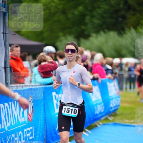 30.08.2026 - Elbe Triathlon Hamburg LAZAROV Photography http://msf.ph/oto/10064397 30.08.2026 12:04:35 Ziel 1463, 1510, 1632 meine-sportfotos.de