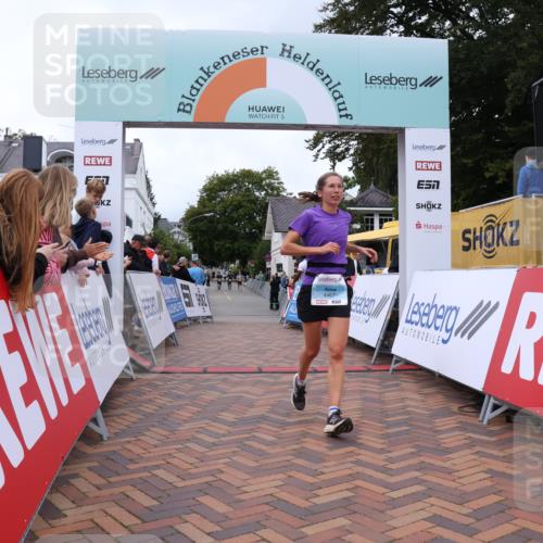 30.08.2026 - Blankeneser Heldenlauf Lena Gebhardt http://msf.ph/oto/10064399 30.08.2026 12:44:51 Ziel 2011, 4467 meine-sportfotos.de