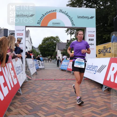 30.08.2026 - Blankeneser Heldenlauf Lena Gebhardt http://msf.ph/oto/10064402 30.08.2026 12:44:52 Ziel 4467 meine-sportfotos.de