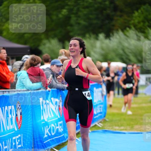 30.08.2026 - Elbe Triathlon Hamburg LAZAROV Photography http://msf.ph/oto/10064412 30.08.2026 12:04:42 Ziel 983, 1127, 1463 meine-sportfotos.de