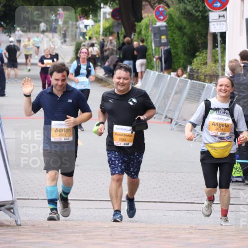 30.08.2026 - Blankeneser Heldenlauf Lena Gebhardt http://msf.ph/oto/10064413 30.08.2026 12:45:04 Ziel  meine-sportfotos.de