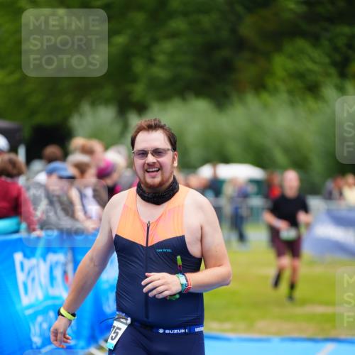 30.08.2026 - Elbe Triathlon Hamburg LAZAROV Photography http://msf.ph/oto/10064452 30.08.2026 12:05:03 Ziel 813, 1175 meine-sportfotos.de