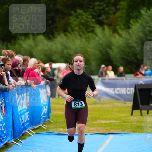 30.08.2026 - Elbe Triathlon Hamburg LAZAROV Photography http://msf.ph/oto/10064453 30.08.2026 12:05:07 Ziel 813, 1488 meine-sportfotos.de