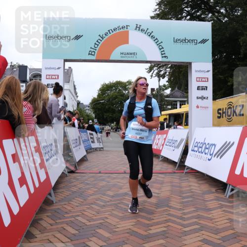 30.08.2026 - Blankeneser Heldenlauf Lena Gebhardt http://msf.ph/oto/10064466 30.08.2026 12:45:15 Ziel 2614, 2684, 2685, 4037 meine-sportfotos.de