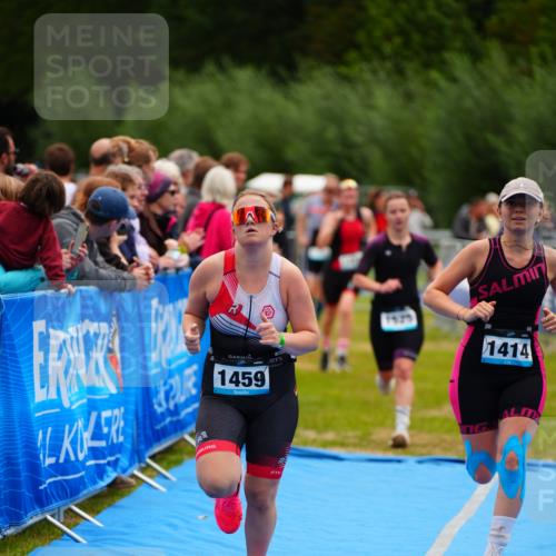 30.08.2026 - Elbe Triathlon Hamburg LAZAROV Photography http://msf.ph/oto/10064476 30.08.2026 12:05:16 Ziel 1414, 1424, 1459, 1488, 1525 meine-sportfotos.de