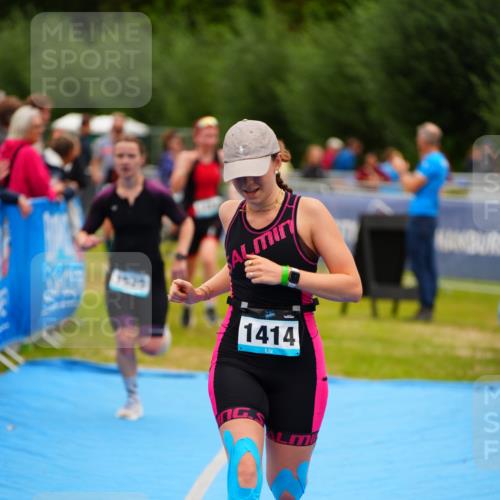 30.08.2026 - Elbe Triathlon Hamburg LAZAROV Photography http://msf.ph/oto/10064482 30.08.2026 12:05:17 Ziel 1414, 1424, 1459, 1460, 1488, 1525 meine-sportfotos.de
