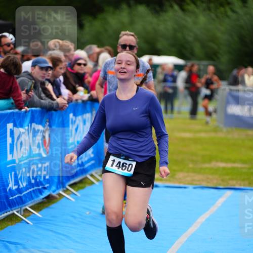 30.08.2026 - Elbe Triathlon Hamburg LAZAROV Photography http://msf.ph/oto/10064509 30.08.2026 12:05:25 Ziel 1358, 1397, 1460, 1529 meine-sportfotos.de