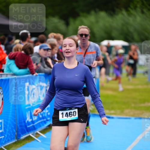 30.08.2026 - Elbe Triathlon Hamburg LAZAROV Photography http://msf.ph/oto/10064512 30.08.2026 12:05:26 Ziel 1358, 1397, 1460, 1529 meine-sportfotos.de
