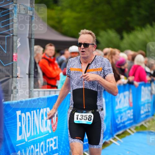 30.08.2026 - Elbe Triathlon Hamburg LAZAROV Photography http://msf.ph/oto/10064525 30.08.2026 12:05:28 Ziel 1358, 1397, 1460, 1529, 1577 meine-sportfotos.de