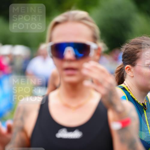 30.08.2026 - Elbe Triathlon Hamburg LAZAROV Photography http://msf.ph/oto/10064537 30.08.2026 12:05:37 Ziel 564, 1475, 1529, 1577 meine-sportfotos.de