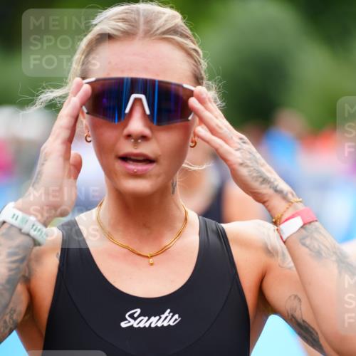 30.08.2026 - Elbe Triathlon Hamburg LAZAROV Photography http://msf.ph/oto/10064539 30.08.2026 12:05:37 Ziel 564, 1475, 1529, 1577 meine-sportfotos.de