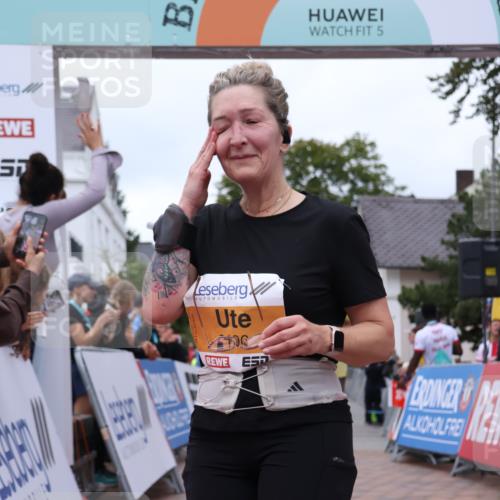 30.08.2026 - Blankeneser Heldenlauf Lena Gebhardt http://msf.ph/oto/10064549 30.08.2026 12:45:37 Ziel 2496, 2842, 4032 meine-sportfotos.de