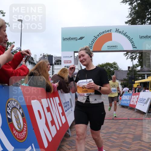30.08.2026 - Blankeneser Heldenlauf Lena Gebhardt http://msf.ph/oto/10064552 30.08.2026 12:45:38 Ziel 2496, 2842, 4032 meine-sportfotos.de