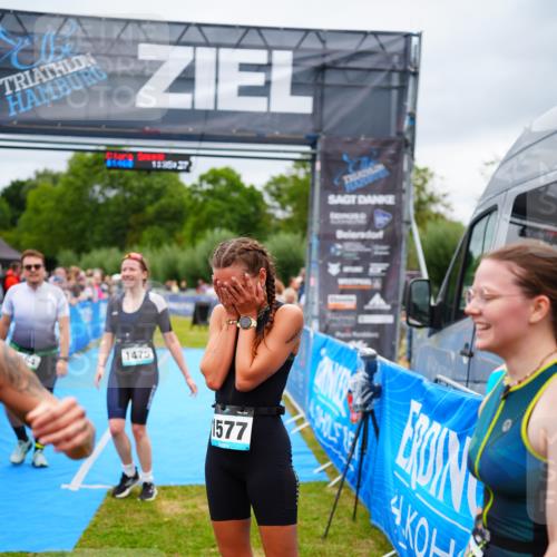 30.08.2026 - Elbe Triathlon Hamburg LAZAROV Photography http://msf.ph/oto/10064554 30.08.2026 12:05:43 Ziel 564, 1475, 1508 meine-sportfotos.de
