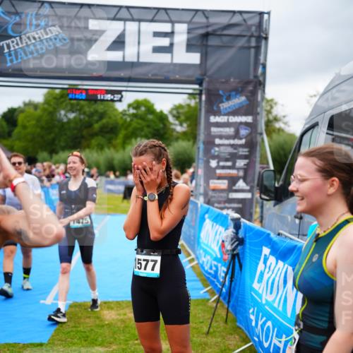 30.08.2026 - Elbe Triathlon Hamburg LAZAROV Photography http://msf.ph/oto/10064556 30.08.2026 12:05:43 Ziel 564, 1475, 1508 meine-sportfotos.de