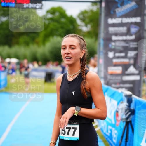 30.08.2026 - Elbe Triathlon Hamburg LAZAROV Photography http://msf.ph/oto/10064561 30.08.2026 12:05:44 Ziel 564, 1475, 1508 meine-sportfotos.de