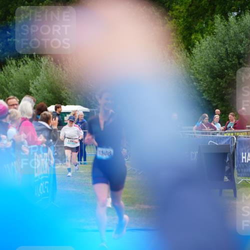 30.08.2026 - Elbe Triathlon Hamburg LAZAROV Photography http://msf.ph/oto/10064563 30.08.2026 12:05:46 Ziel 1508 meine-sportfotos.de