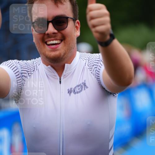 30.08.2026 - Elbe Triathlon Hamburg LAZAROV Photography http://msf.ph/oto/10064565 30.08.2026 12:05:47 Ziel 1396, 1508 meine-sportfotos.de