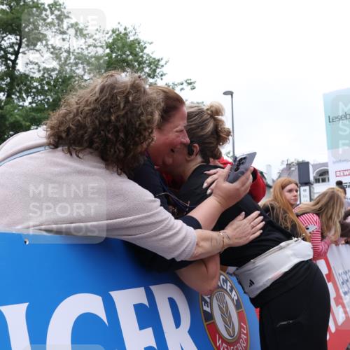 30.08.2026 - Blankeneser Heldenlauf Lena Gebhardt http://msf.ph/oto/10064576 30.08.2026 12:45:40 Ziel 2496, 4032 meine-sportfotos.de