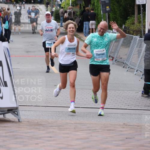 30.08.2026 - Blankeneser Heldenlauf Lena Gebhardt http://msf.ph/oto/10064593 30.08.2026 12:45:51 Ziel  meine-sportfotos.de