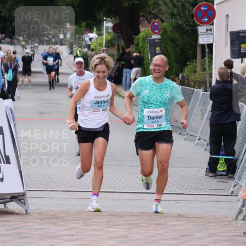 30.08.2026 - Blankeneser Heldenlauf Lena Gebhardt http://msf.ph/oto/10064601 30.08.2026 12:45:52 Ziel  meine-sportfotos.de