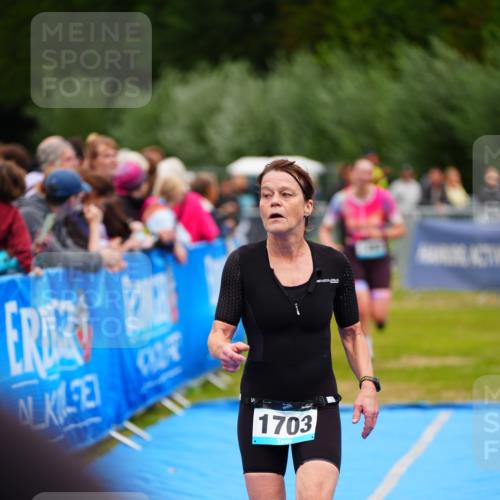 30.08.2026 - Elbe Triathlon Hamburg LAZAROV Photography http://msf.ph/oto/10064658 30.08.2026 12:06:36 Ziel 1492, 1703 meine-sportfotos.de