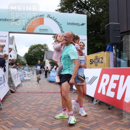 30.08.2026 - Blankeneser Heldenlauf Lena Gebhardt http://msf.ph/oto/10064675 30.08.2026 12:46:13 Ziel 4136 meine-sportfotos.de
