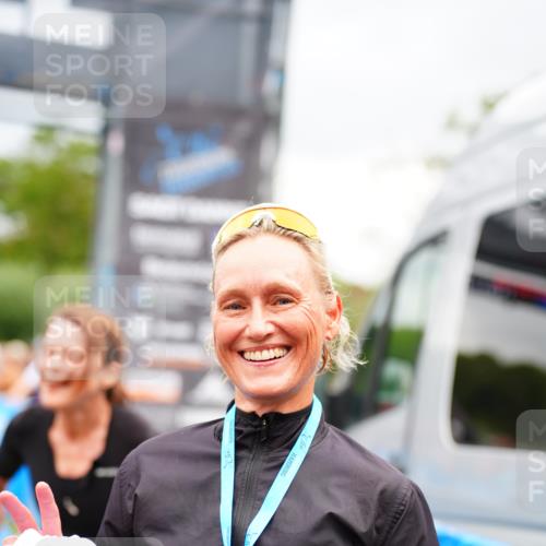 30.08.2026 - Elbe Triathlon Hamburg LAZAROV Photography http://msf.ph/oto/10064680 30.08.2026 12:06:48 Ziel 1448 meine-sportfotos.de