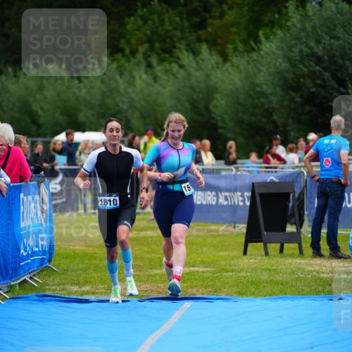 30.08.2026 - Elbe Triathlon Hamburg LAZAROV Photography http://msf.ph/oto/10064700 30.08.2026 12:07:04 Ziel 1513, 1550, 1610 meine-sportfotos.de